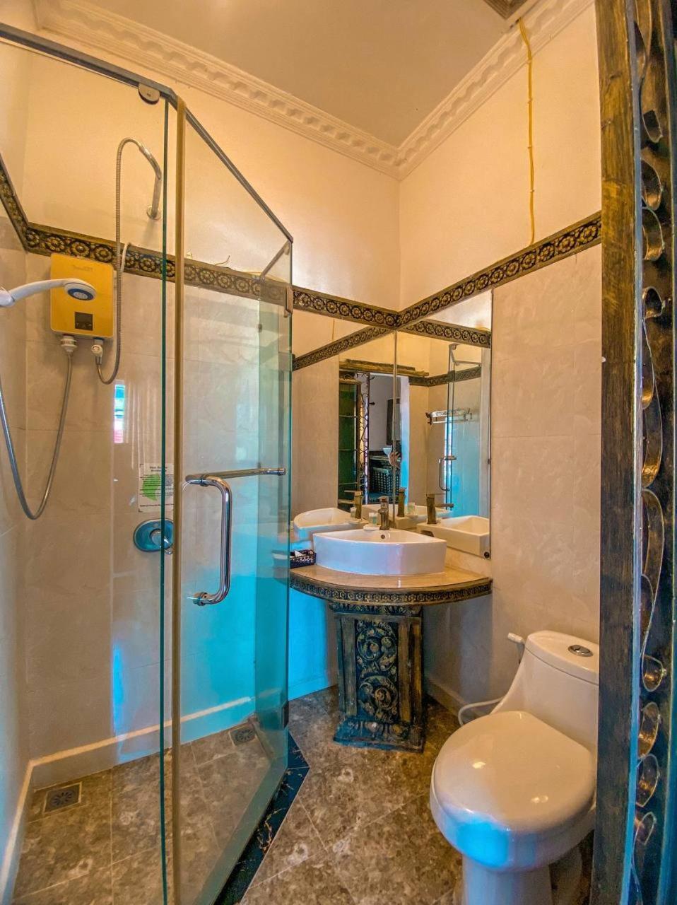 Le Casablanca Hotel Phnom Penh Extérieur photo