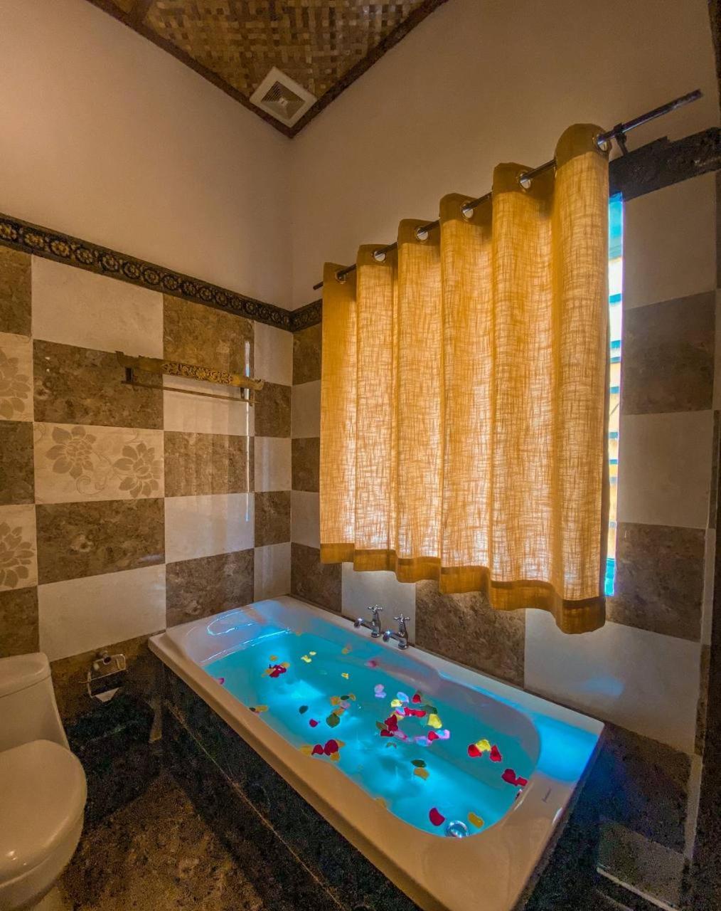 Le Casablanca Hotel Phnom Penh Extérieur photo