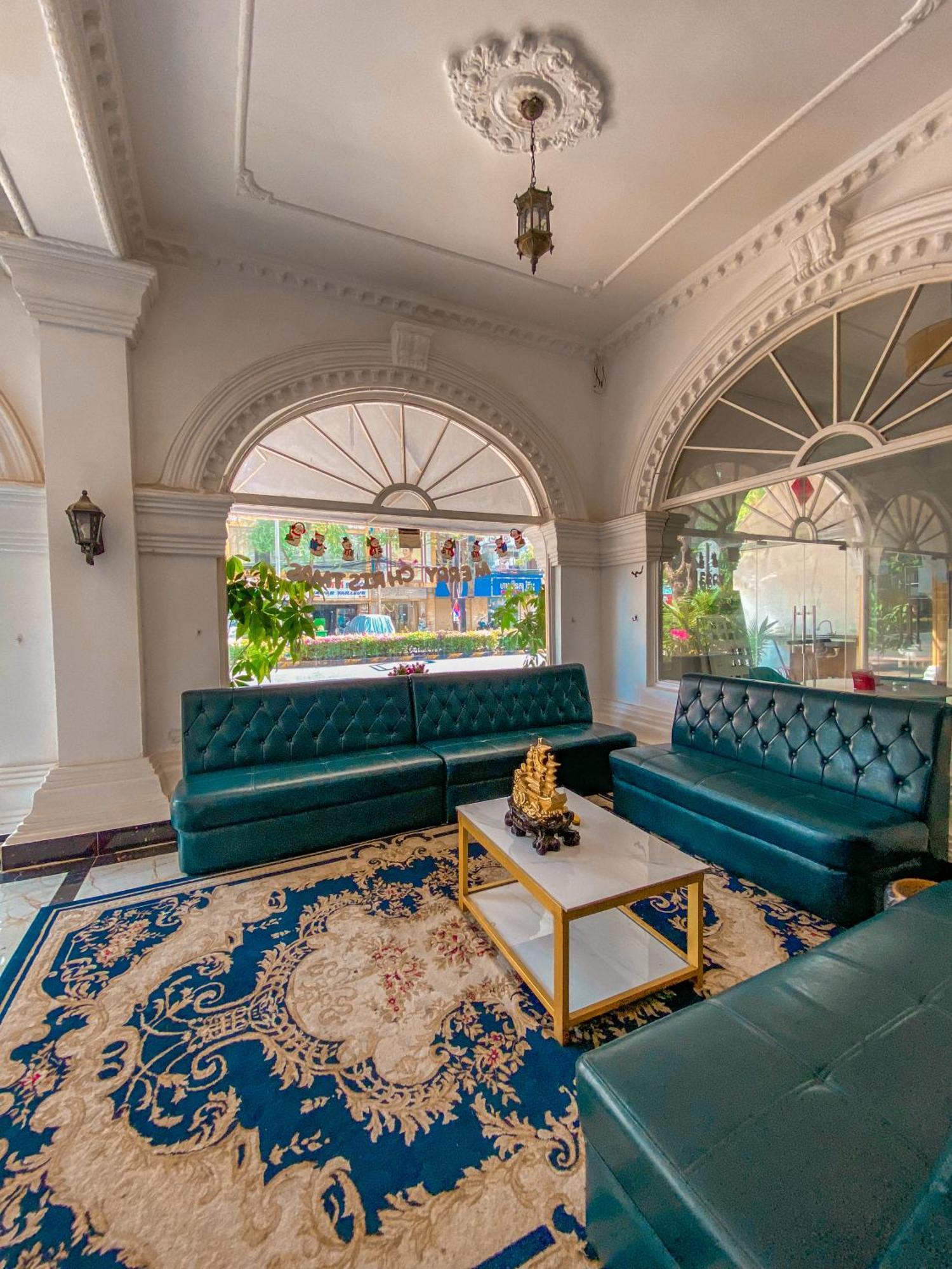 Le Casablanca Hotel Phnom Penh Extérieur photo