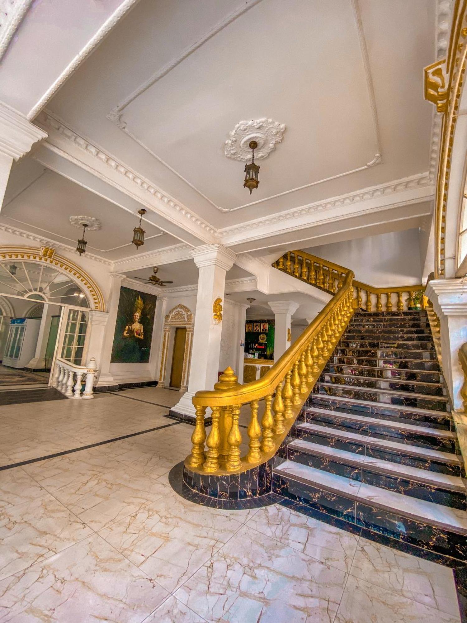 Le Casablanca Hotel Phnom Penh Extérieur photo